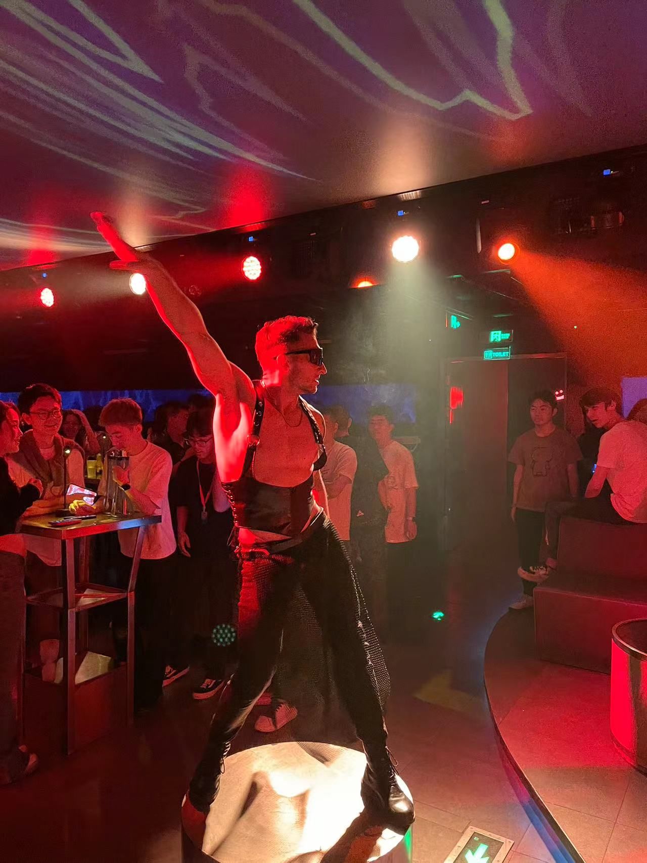 宝鸡商务ktv玩转新潮商务ktv-岐山县ktv预订